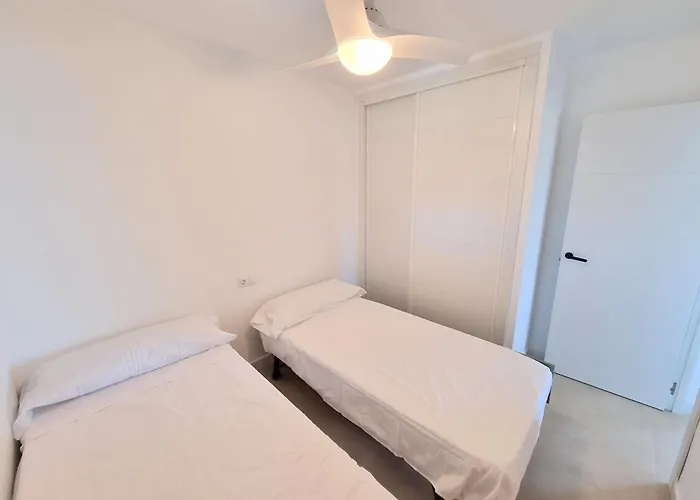 Barbados And Pool דירה *